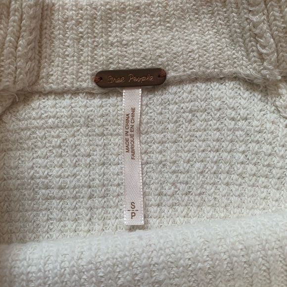 Free people white pullover - Picture 3 of 5